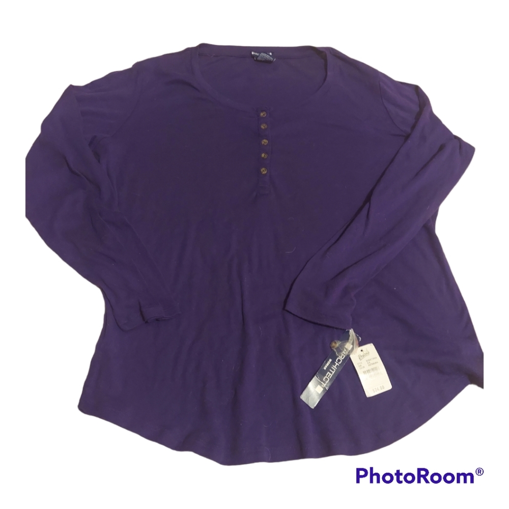 Long Sleeve Henley T Shirt NWT